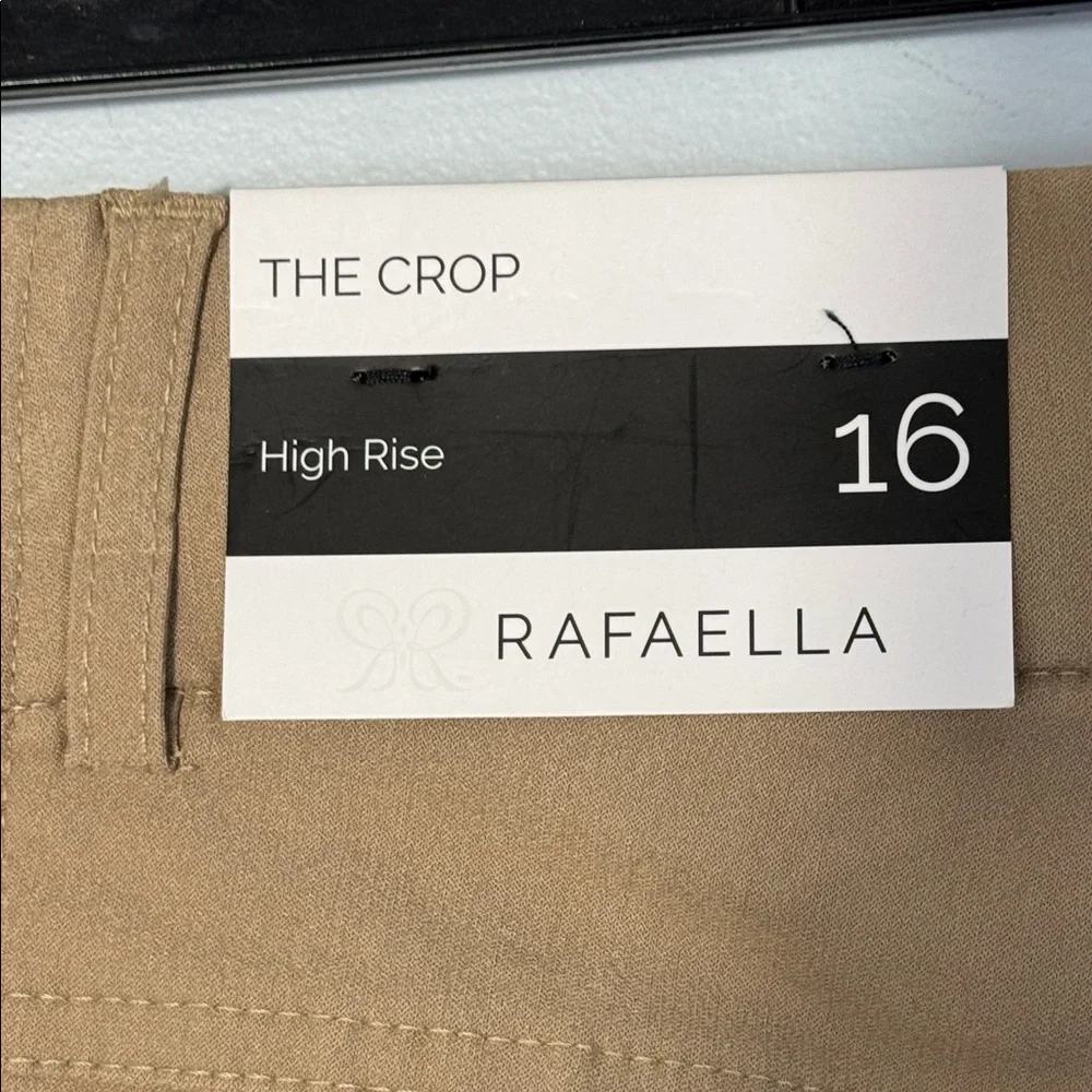 Rafaella Pants Tan Cropped High Rise in Size 16 ‎ NWT